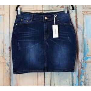 Surprise Womens Size 15/32 Blue Denim Medium Wash Straight & Pencil Skirt